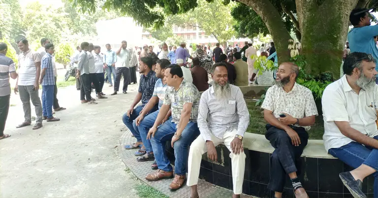 কর্মকর্তা কর্মচারিদের কর্মবিরতি